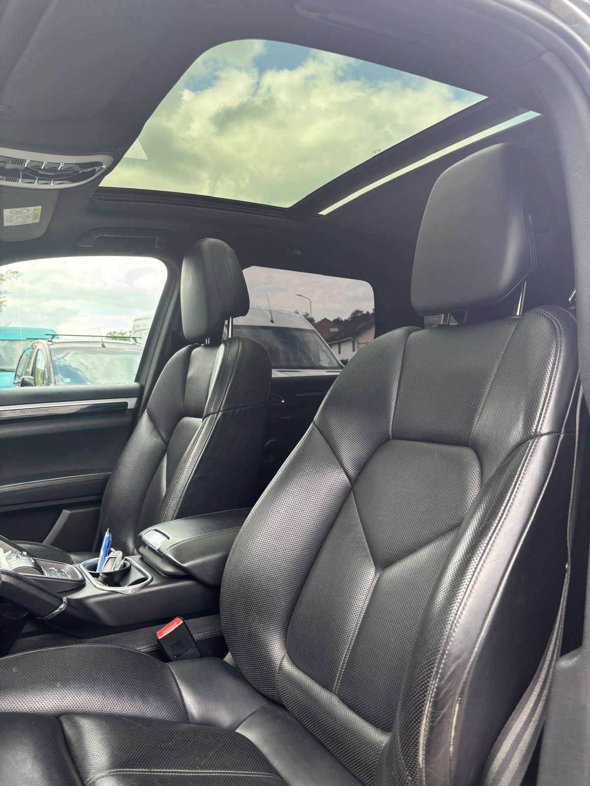 Porsche Cayenne Cayenne 3.0i V6 PHEV S Tiptronic S (306 kW)