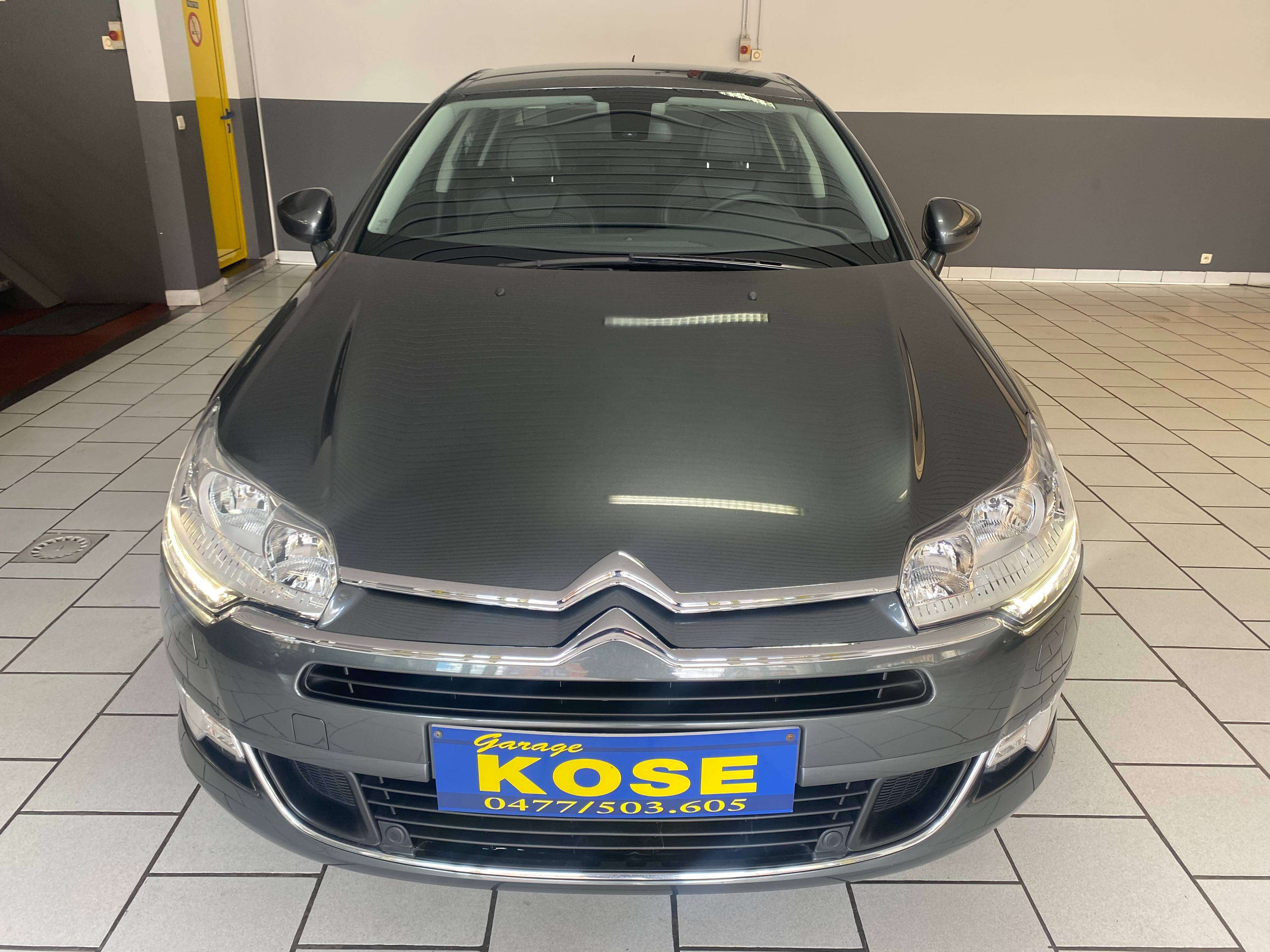 Citroen C5 C5 2.0 HDi Exclusive // 1ER PROPRIETAIRE +SUSPENSION HYDRAULIQUE+GARANTIE 12 MOIS+ESSAIS ROUTIER+CT+CARPASS//