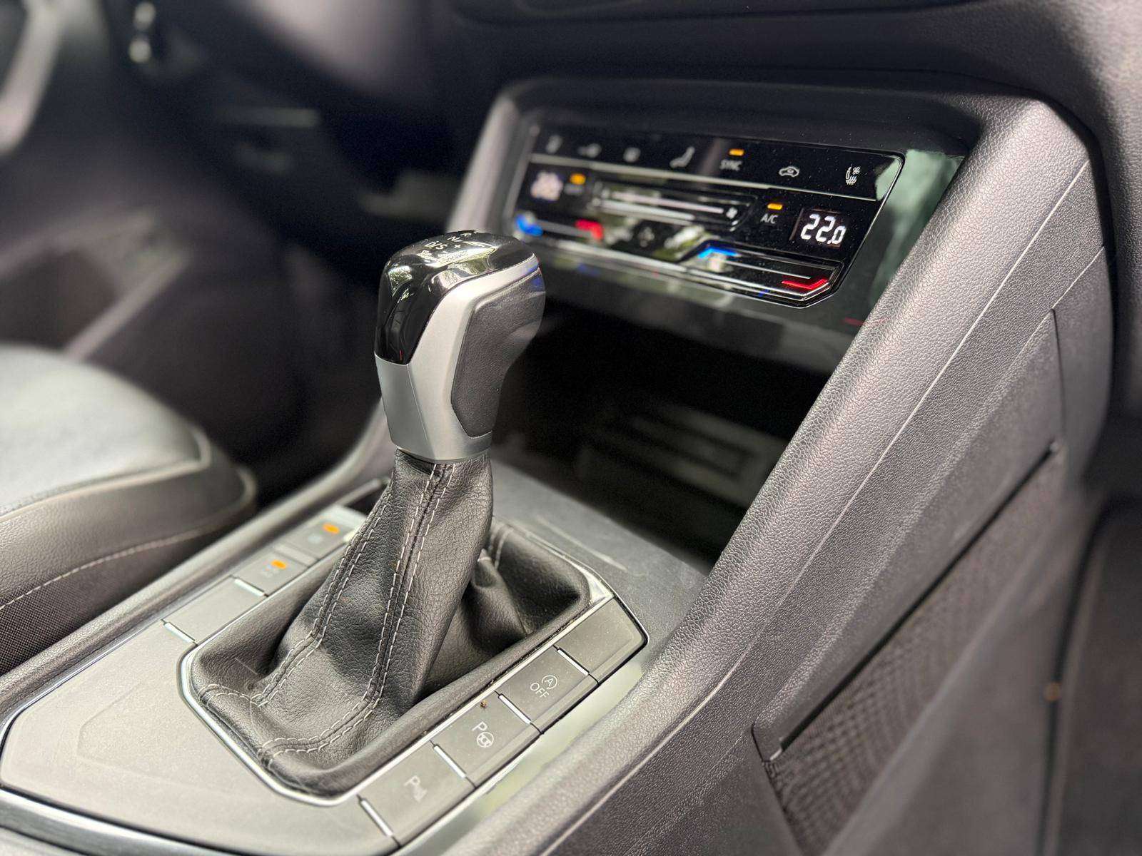 Volkswagen Tiguan Allspace 2.0 TDi SCR R-Line Premium 7pl. DSG - Garantie