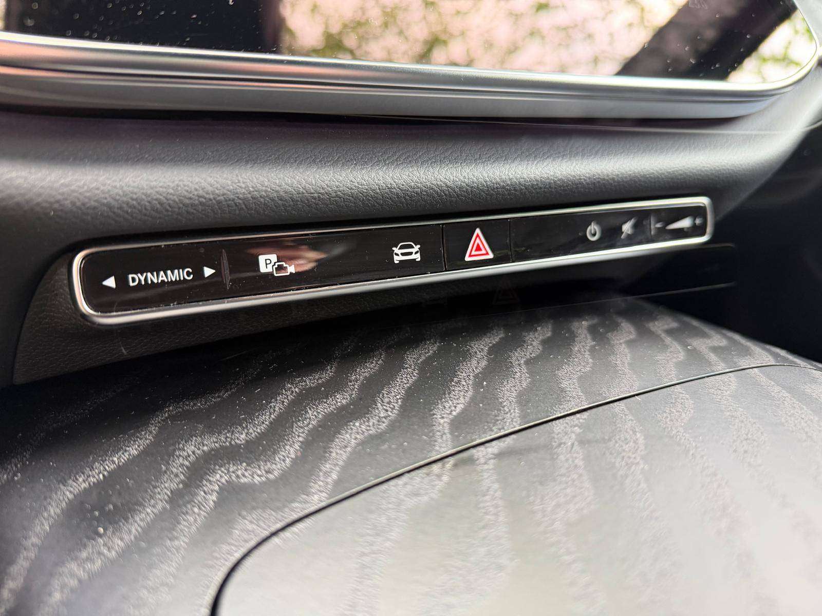 Mercedes-Benz E 200 4-Matic AMG Line - Garantie 12 mois