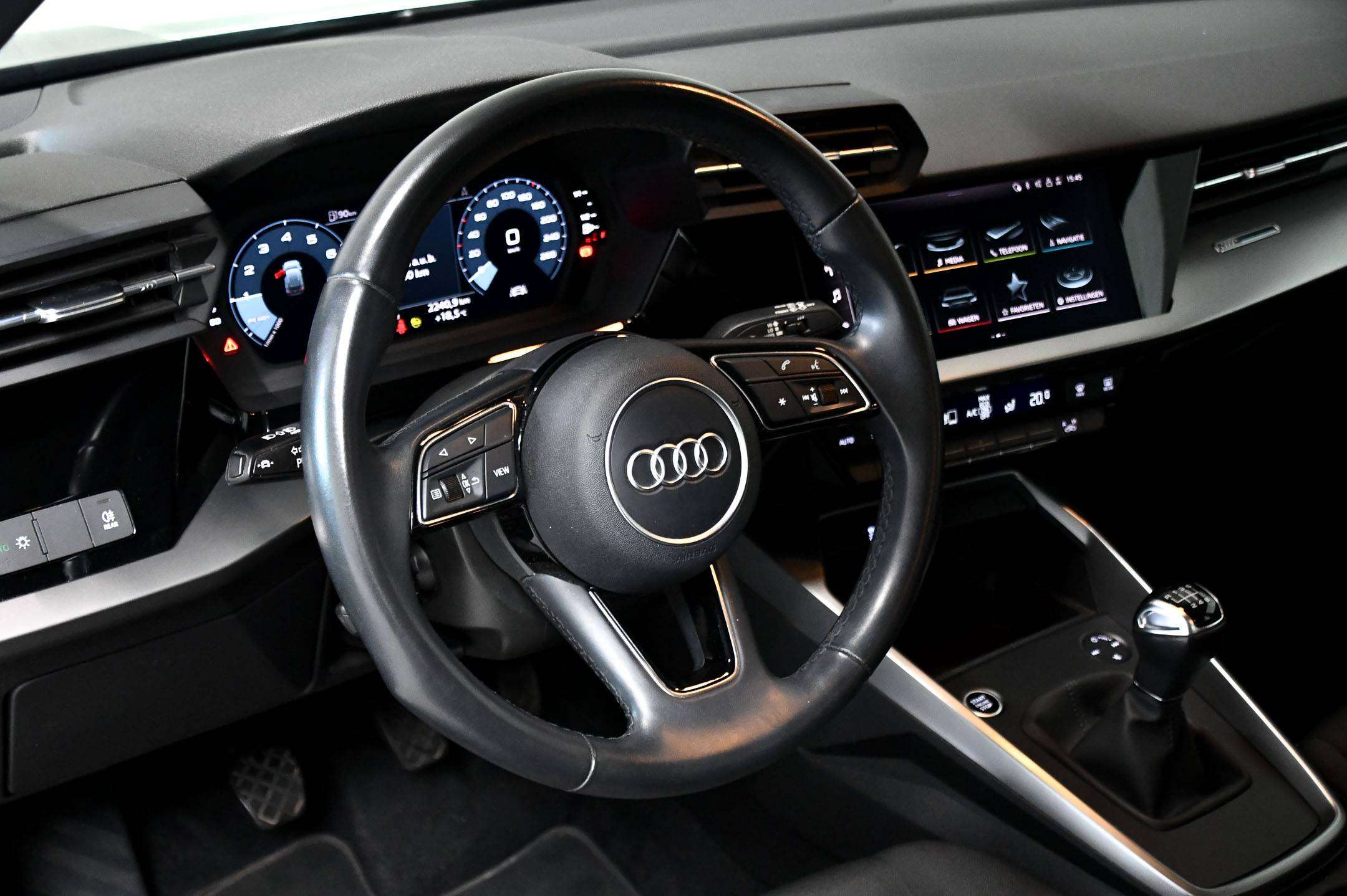 Audi A3 Sportback l Keyless Go l Led l Cruise Control l Lane Assist l Front Assist l