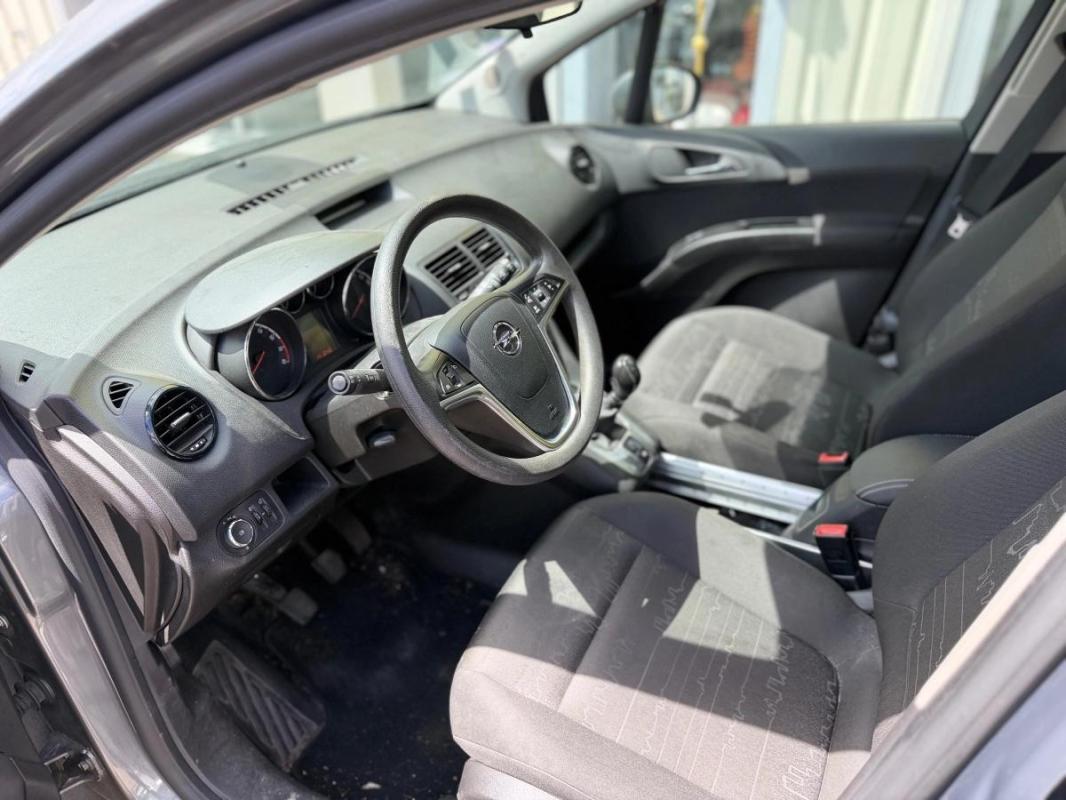 Opel Meriva 1.4 TWINPORT T 120 CONNECT PACK - CLIMATISATION IDEAL JEUNE FAMILLE