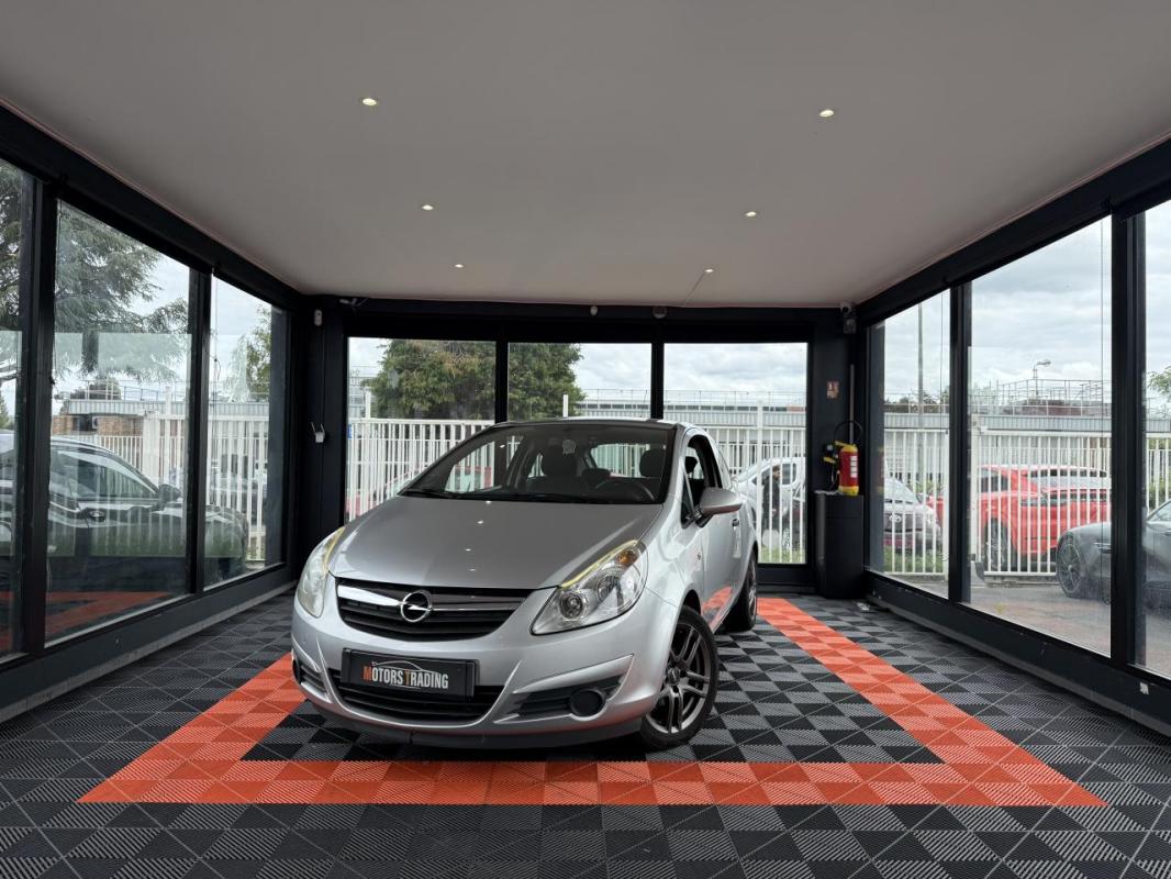 Opel Corsa 1.2i Twinport D BERLINE Enjoy PHASE 1