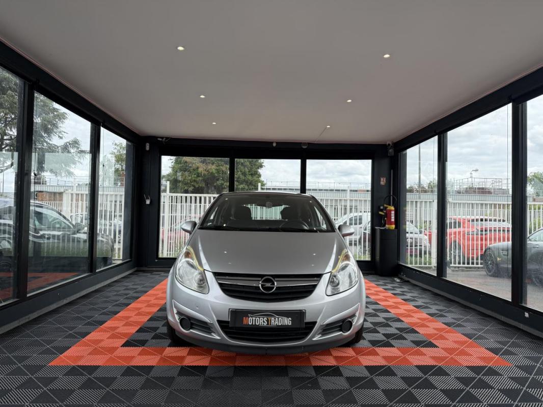 Opel Corsa 1.2i Twinport D BERLINE Enjoy PHASE 1