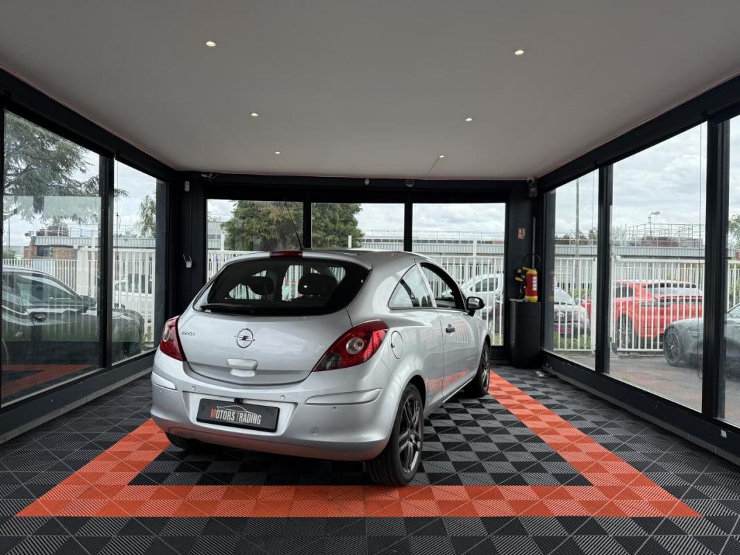 Opel Corsa 1.2i Twinport D BERLINE Enjoy PHASE 1