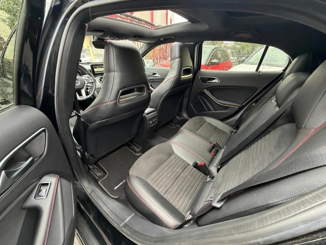 Mercedes-Benz Gla 2.2 220 CDI 170 FASCINATION 4MATIC 7G-DCT BVA