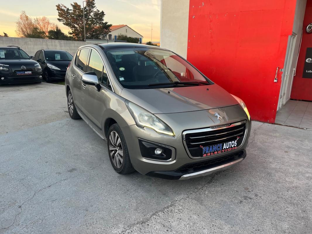 Peugeot 3008 1.6L HDI 121 CH - TOIT PANO ALLURE AVEC CAMÉRA | ENTIEREMENT RÉVISÉE & GARANTIE 12 MOIS
