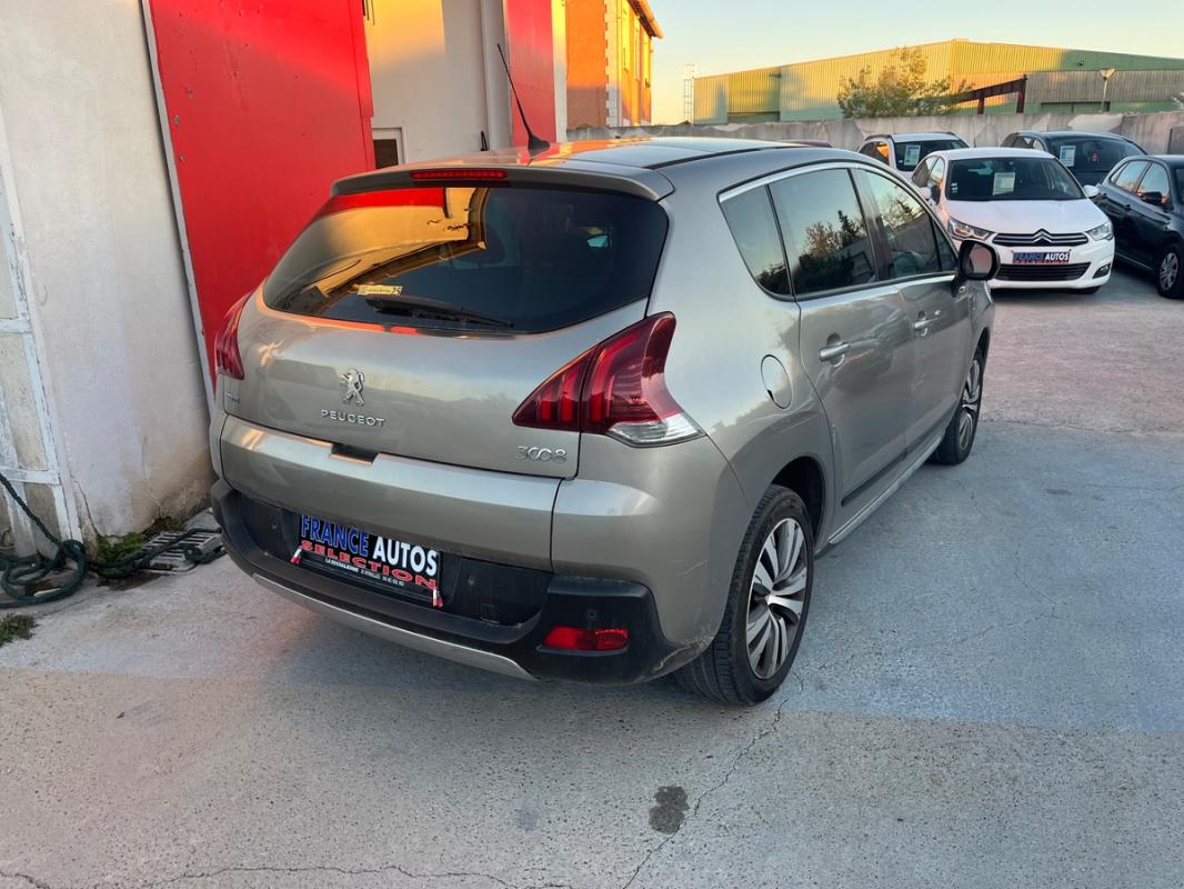 Peugeot 3008 1.6L HDI 121 CH - TOIT PANO ALLURE AVEC CAMÉRA | ENTIEREMENT RÉVISÉE & GARANTIE 12 MOIS