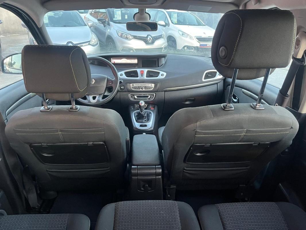 Renault Scenic 1.9L DCI 131 CH - AVEC GPS RADARS ENTIÈREMENT RÉVISÉE & GARANTIE en Europe