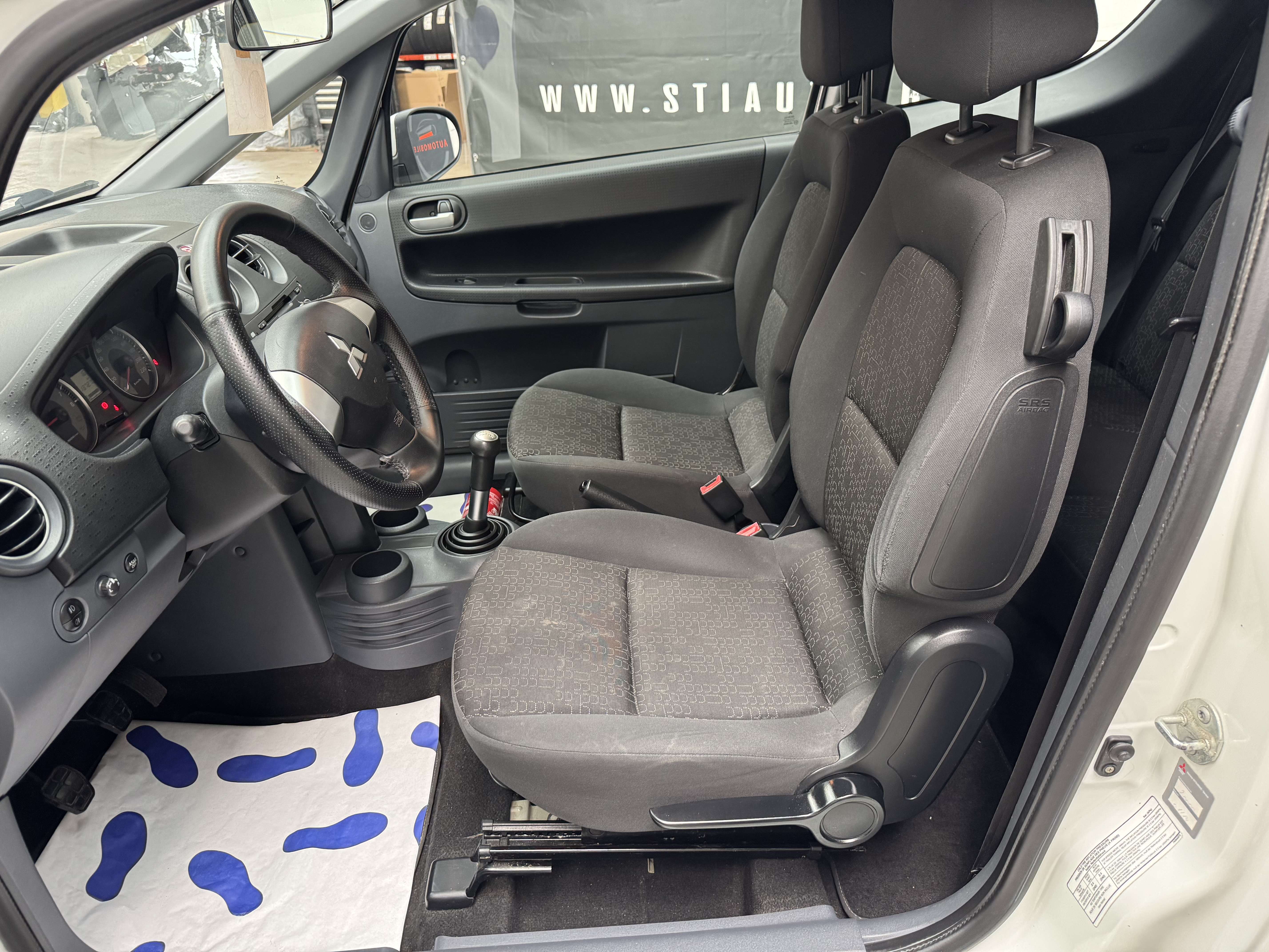 Mitsubishi Colt **GARANTIE 12 MOIS **