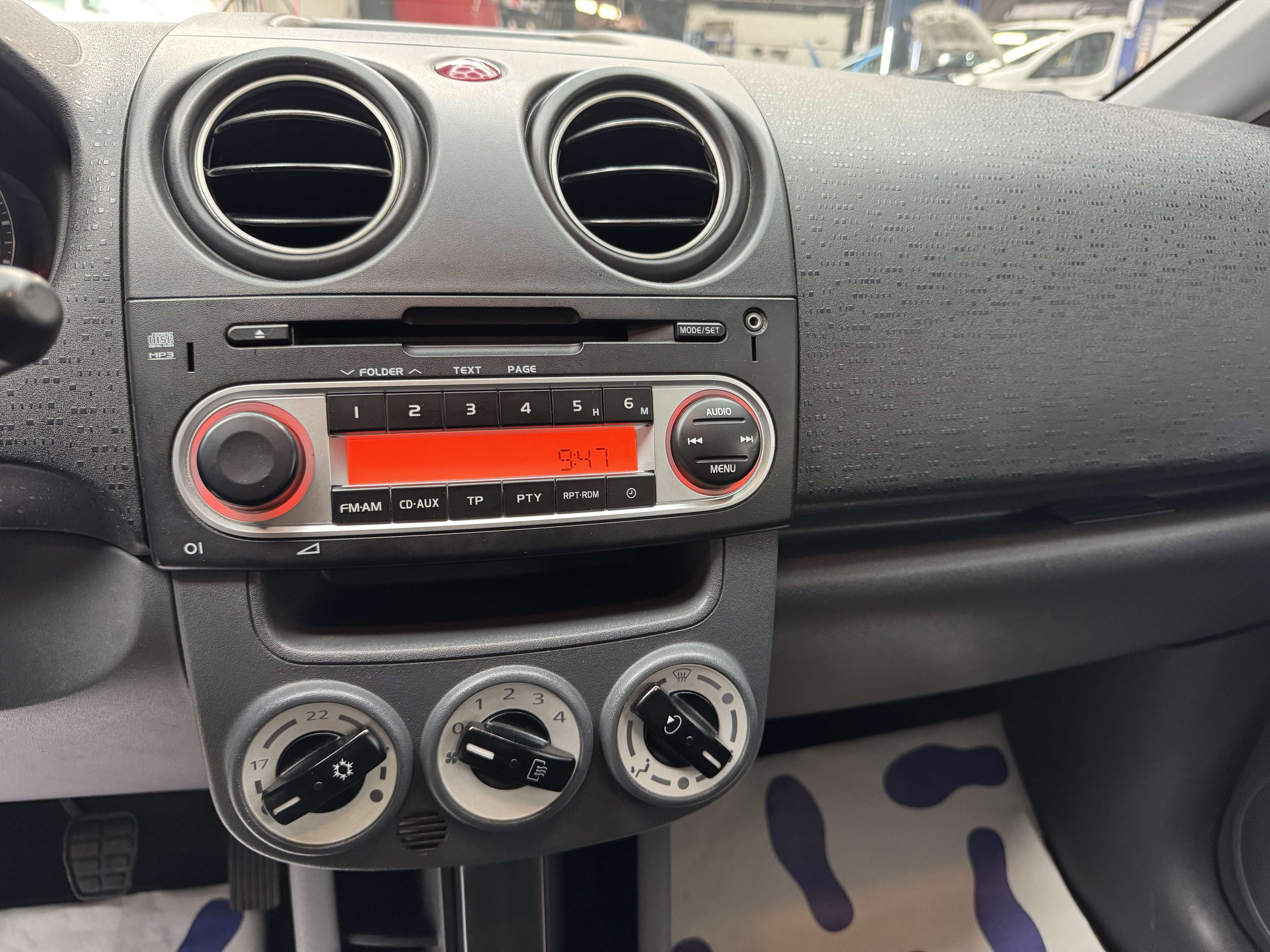 Mitsubishi Colt **GARANTIE 12 MOIS **