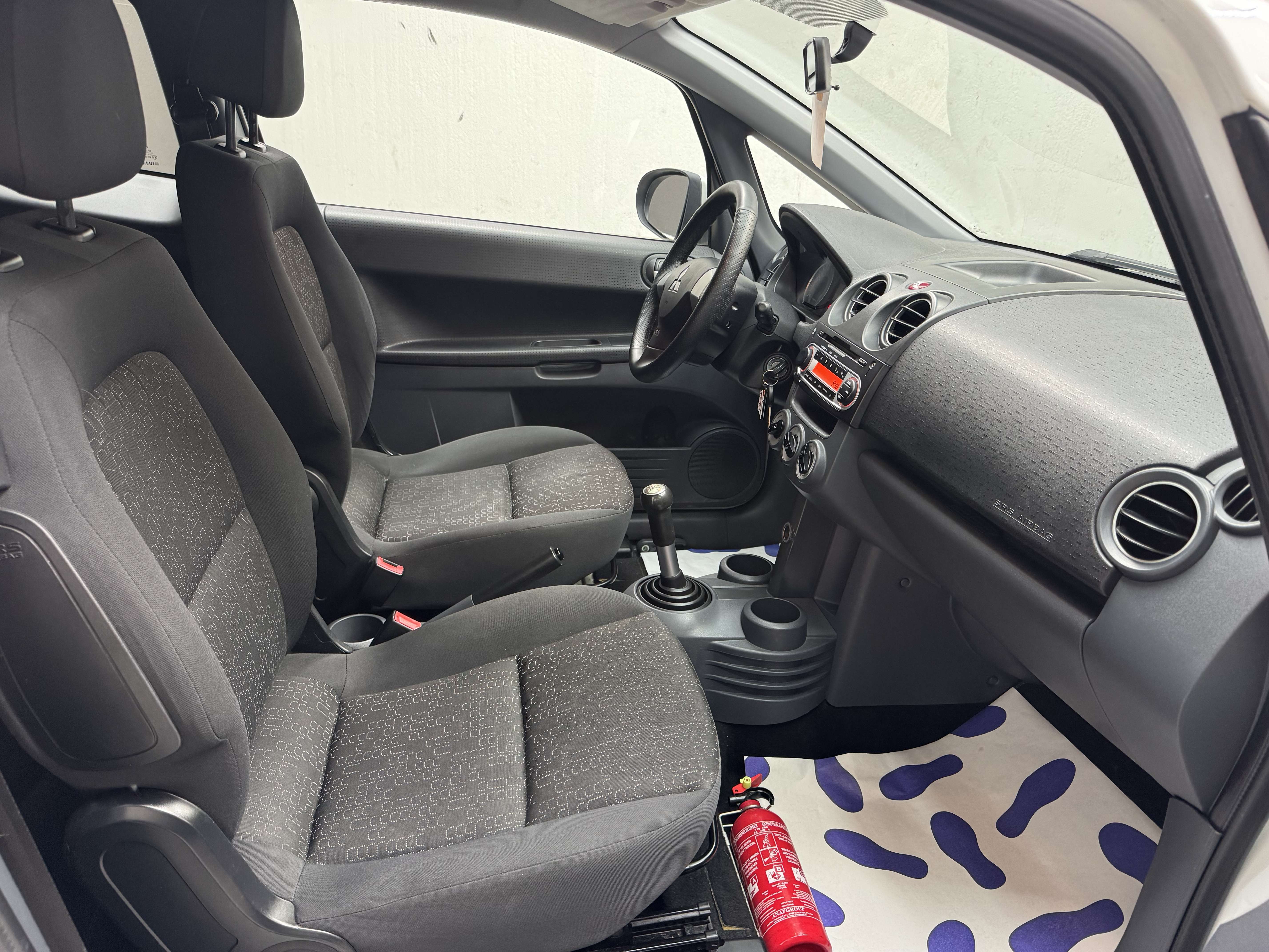 Mitsubishi Colt **GARANTIE 12 MOIS **