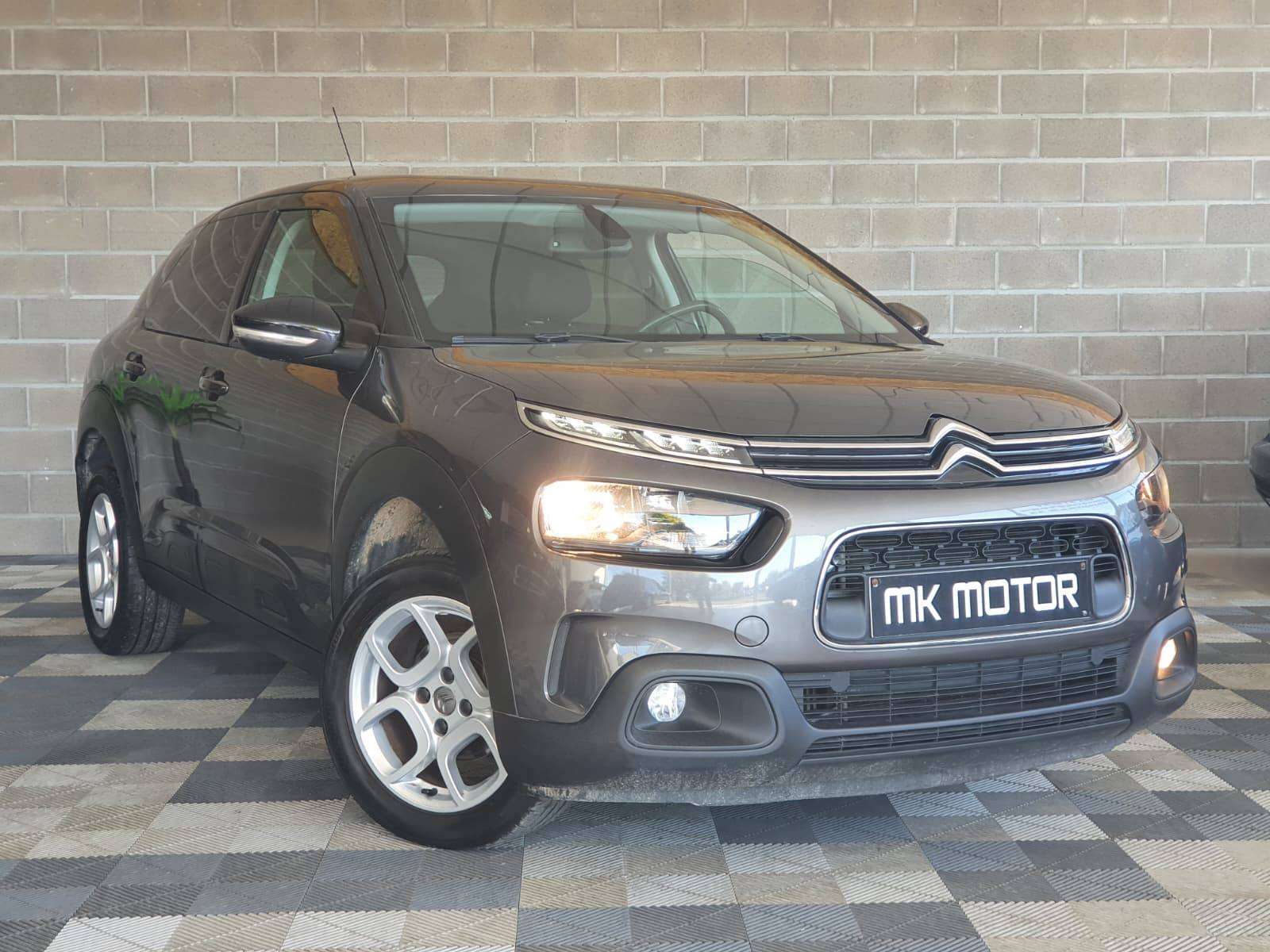 Citroen C4 Cactus 🟢1.2 ESSENCE 110CV - FULL CARNET - CAMERA - CAR PLAY