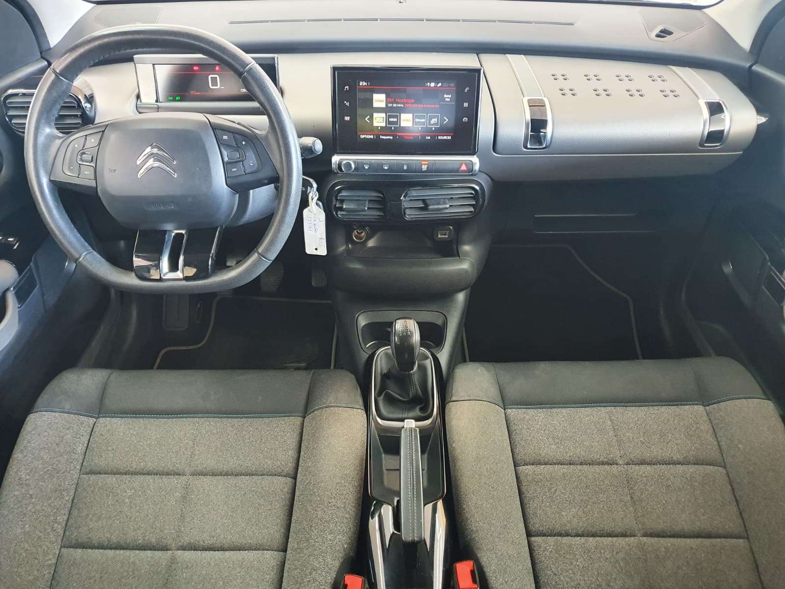 Citroen C4 Cactus 🟢1.2 ESSENCE 110CV - FULL CARNET - CAMERA - CAR PLAY