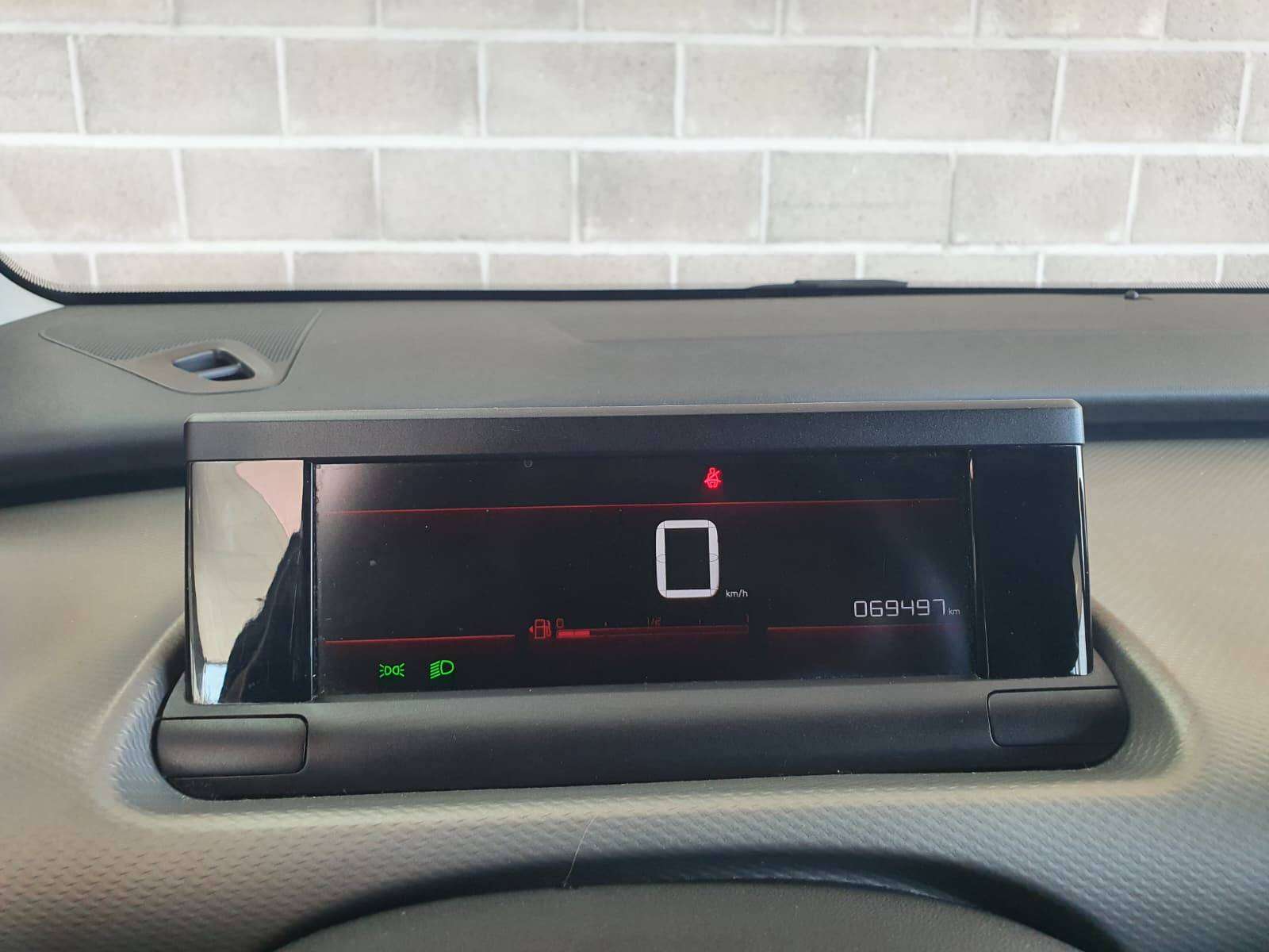 Citroen C4 Cactus 🟢1.2 ESSENCE 110CV - FULL CARNET - CAMERA - CAR PLAY