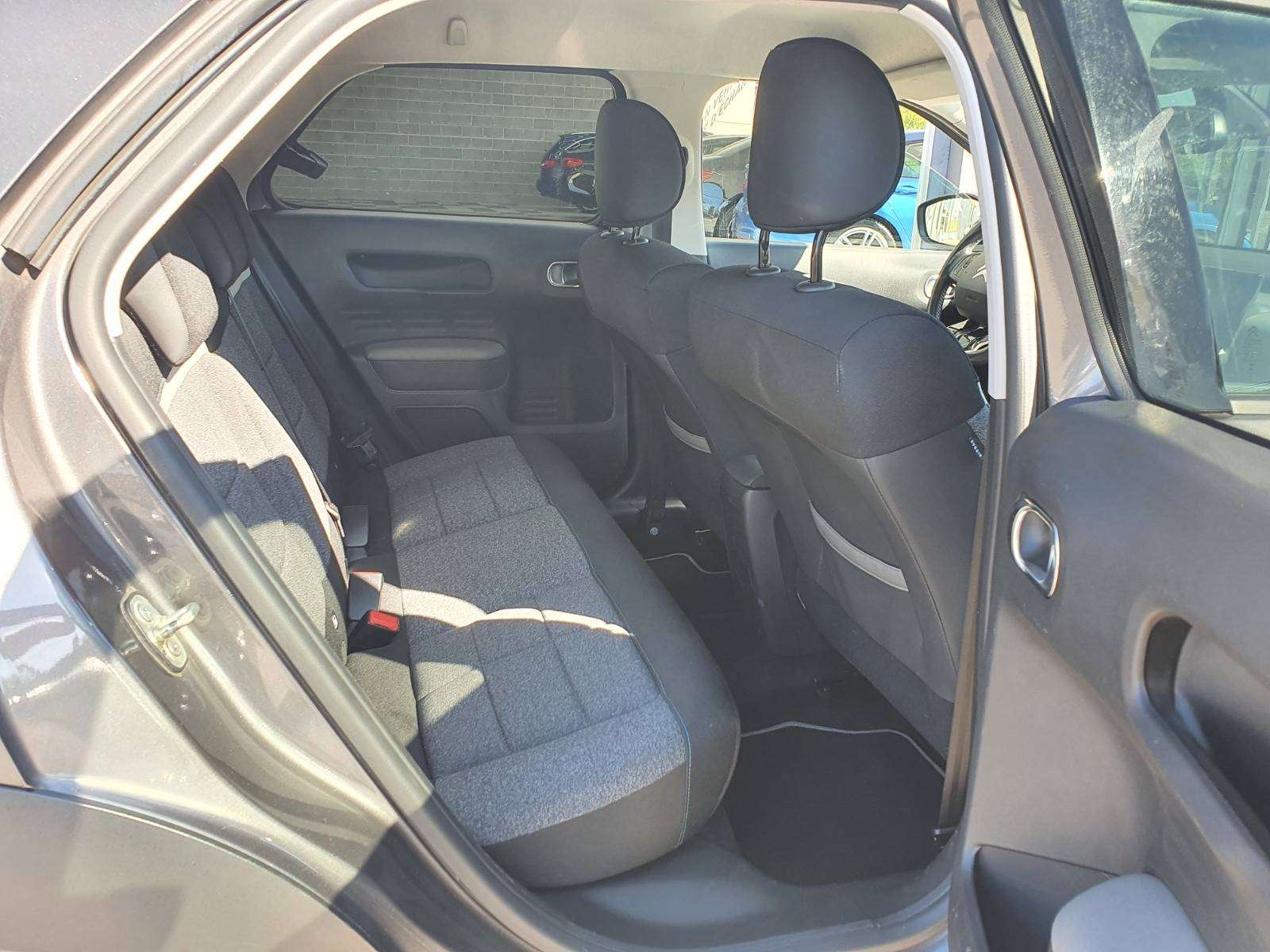 Citroen C4 Cactus 🟢1.2 ESSENCE 110CV - FULL CARNET - CAMERA - CAR PLAY