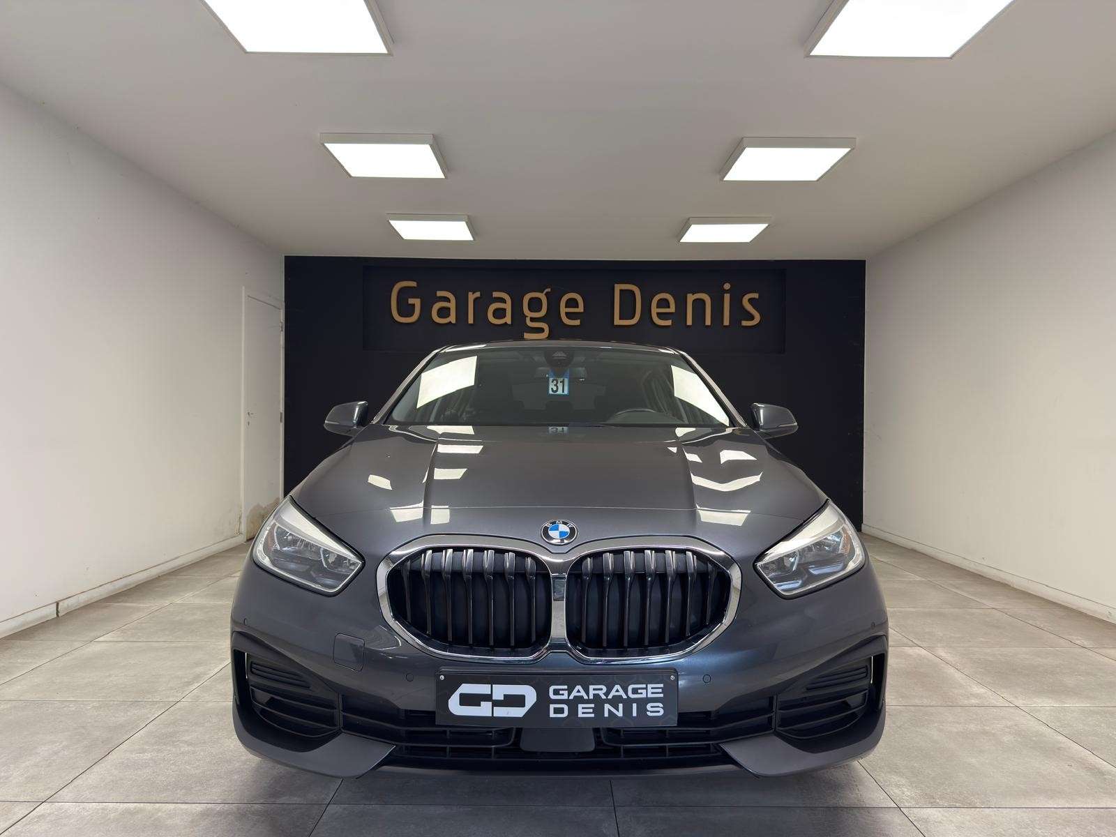 BMW 116 d GPS**Garantie 12 mois**Capteur de stationnement
