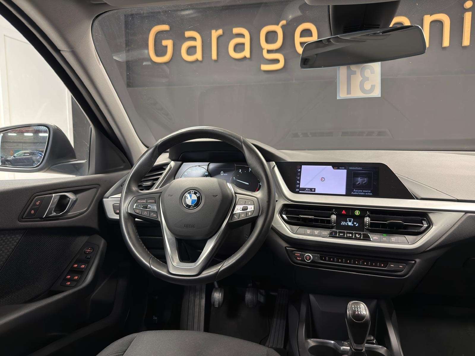 BMW 116 d GPS**Garantie 12 mois**Capteur de stationnement