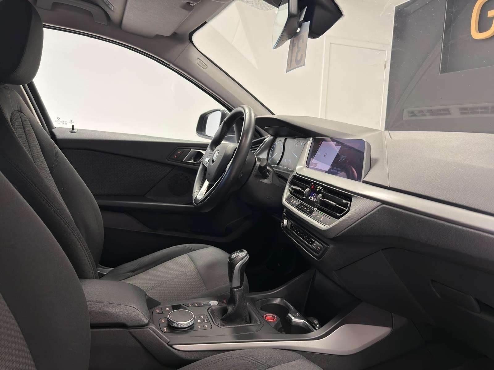 BMW 116 d GPS**Garantie 12 mois**Capteur de stationnement