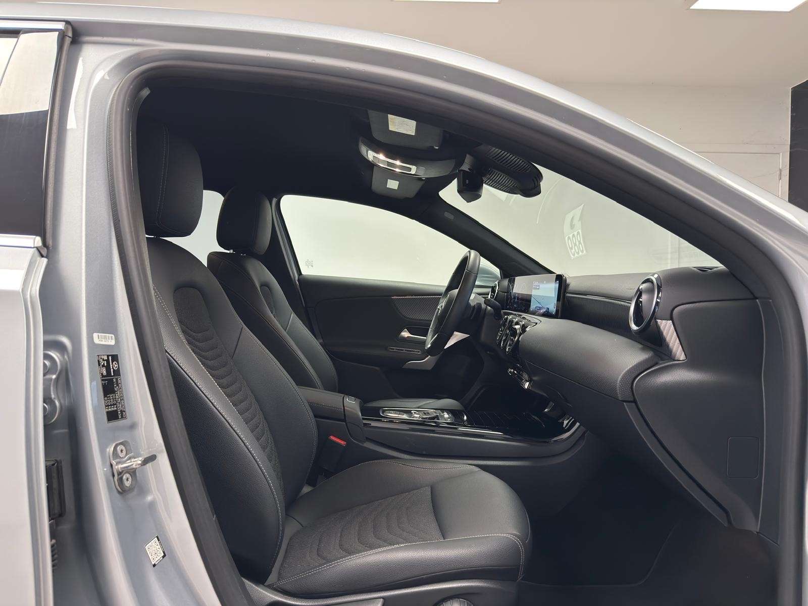 Mercedes-Benz A 180 A 180 d NEW MOD*GPS+CAMERA*LED*CUIR*GARANTIE 12MOI