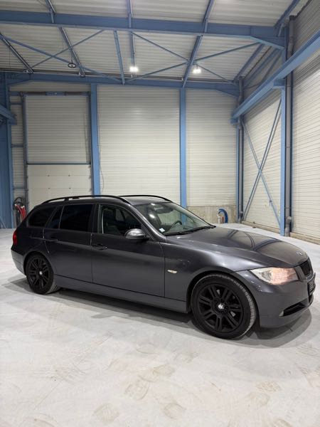 Bmw Serie 3 (E91) TOURING 318I 143 SPORT DESIGN