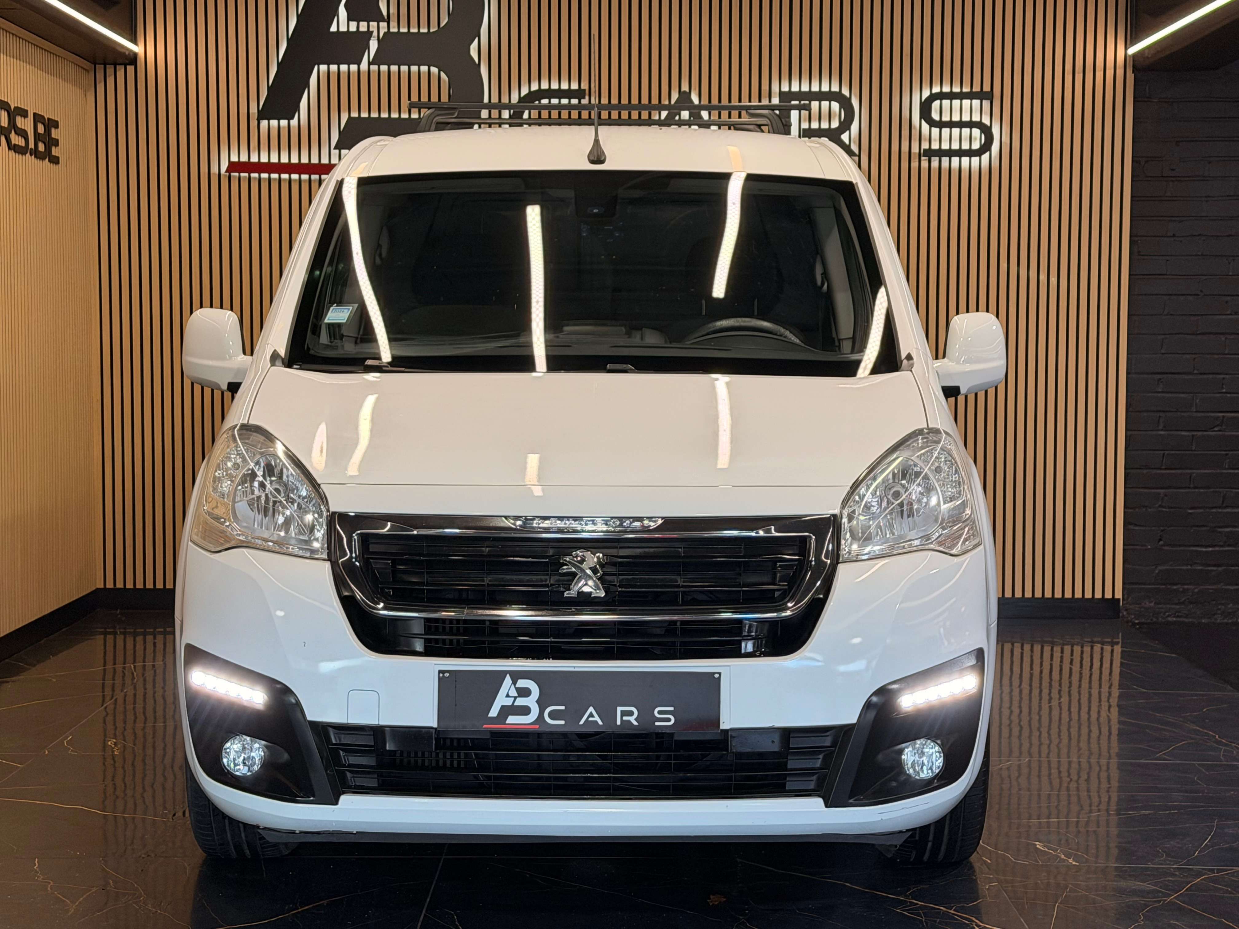 Peugeot Partner 1.6 BlueHDi * GPS * GARANTIE 12 MOIS * UTILITAIRE *