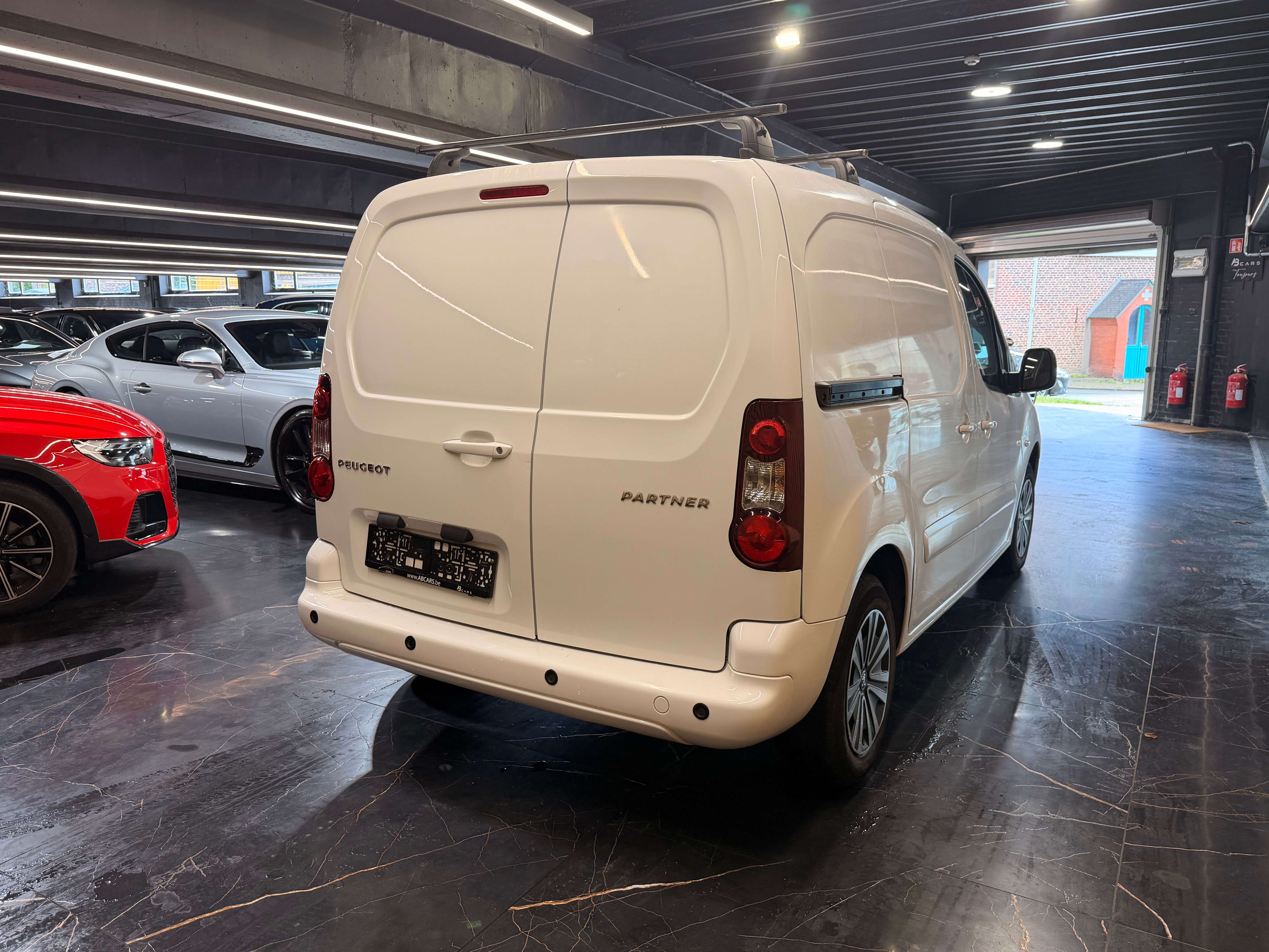 Peugeot Partner 1.6 BlueHDi * GPS * GARANTIE 12 MOIS * UTILITAIRE *