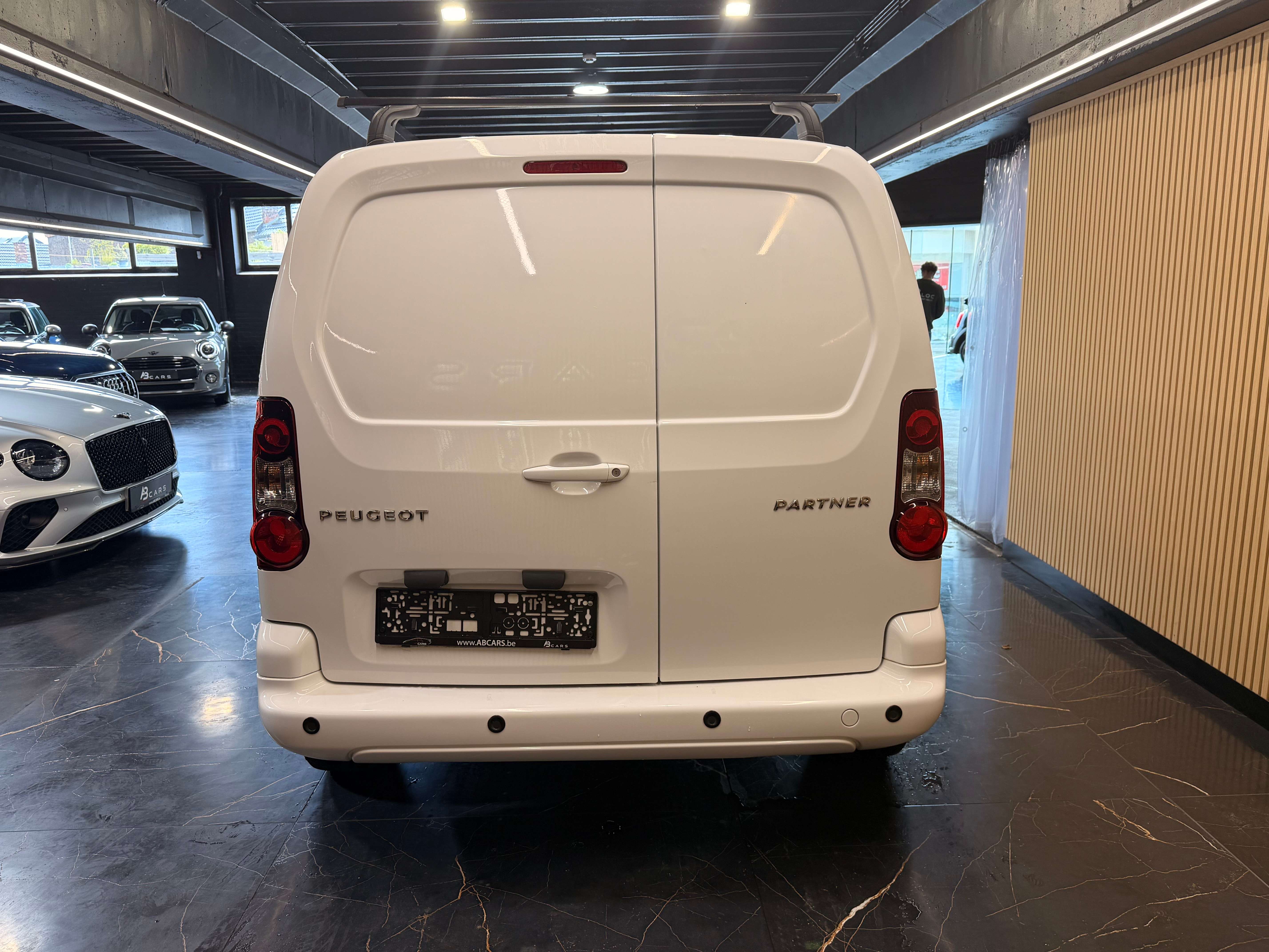 Peugeot Partner 1.6 BlueHDi * GPS * GARANTIE 12 MOIS * UTILITAIRE *