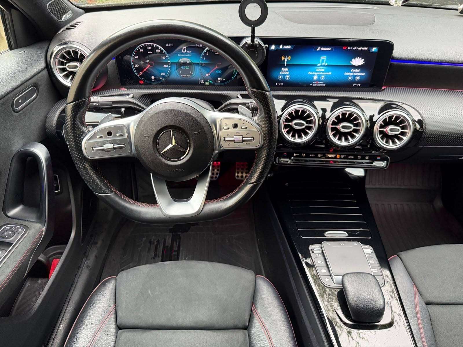 Mercedes-Benz A 250 A 250 e PHEV / Carnet complet Mercedes / Garantie 12 Mois Mercedes