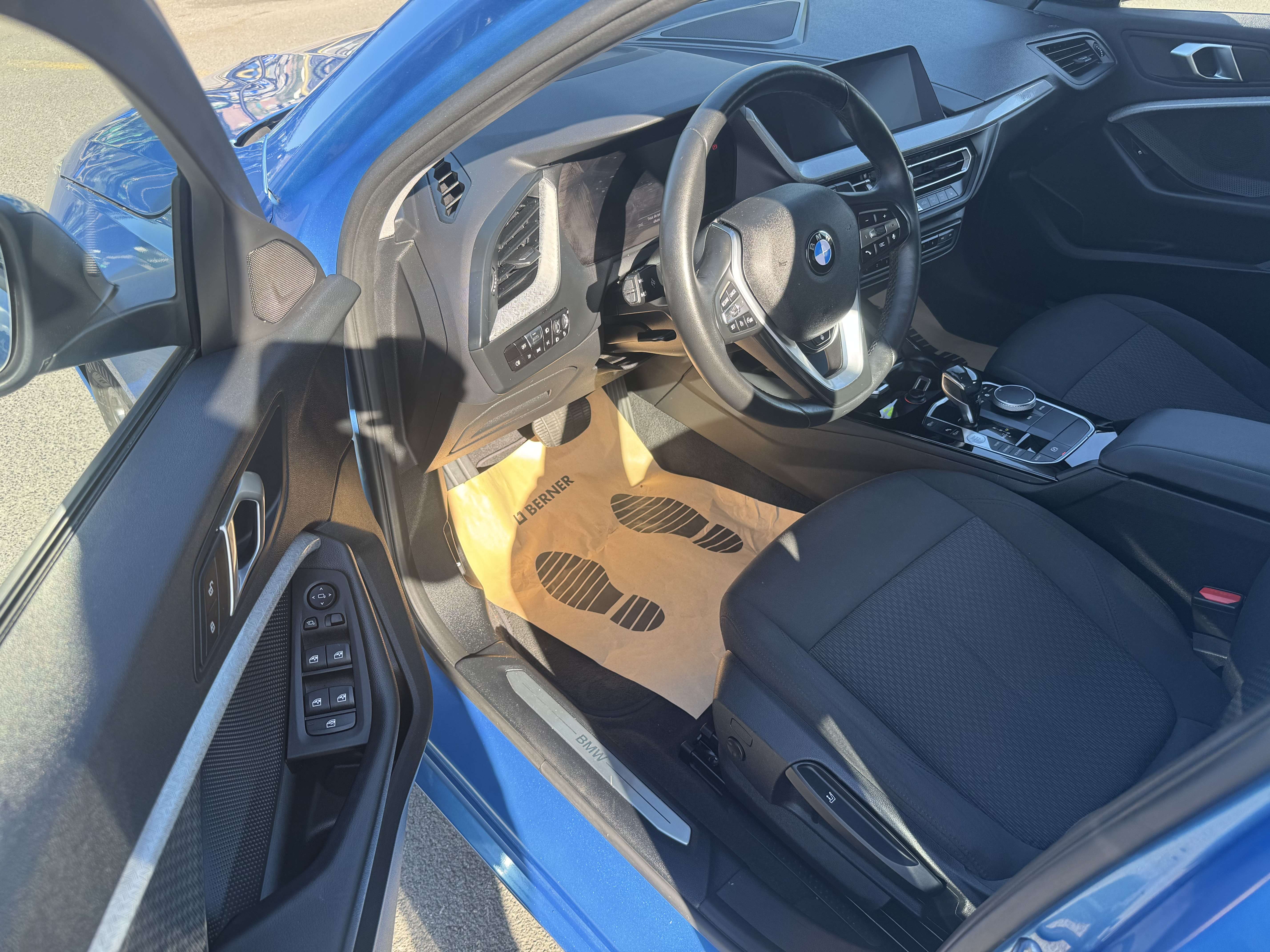 BMW 118 118iA*boîte auto*NAVI*CAMERA*BT*Android*CarPlay