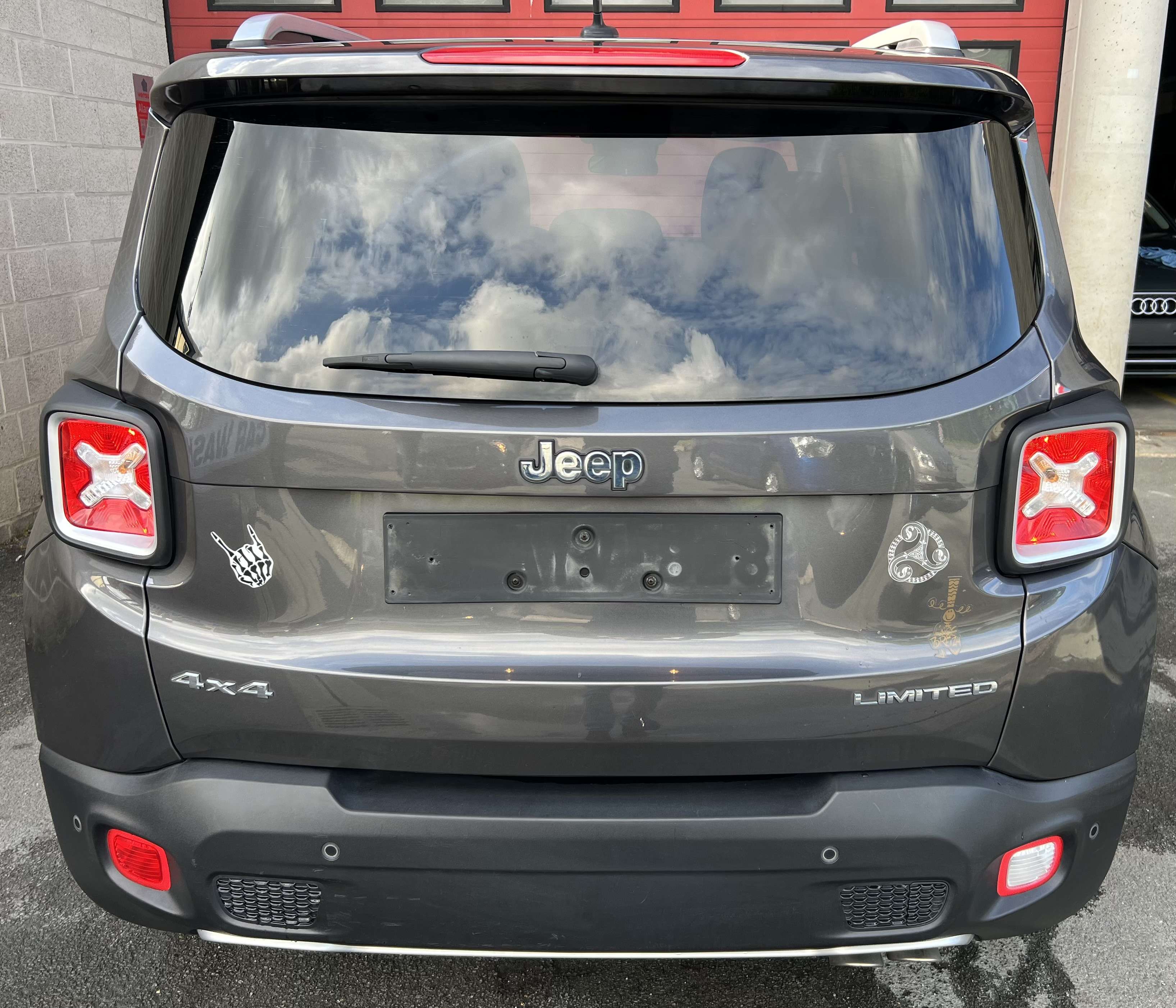 Jeep Renegade 2.0 MJD 4x4 Night Eagle + NAVI + CUIR