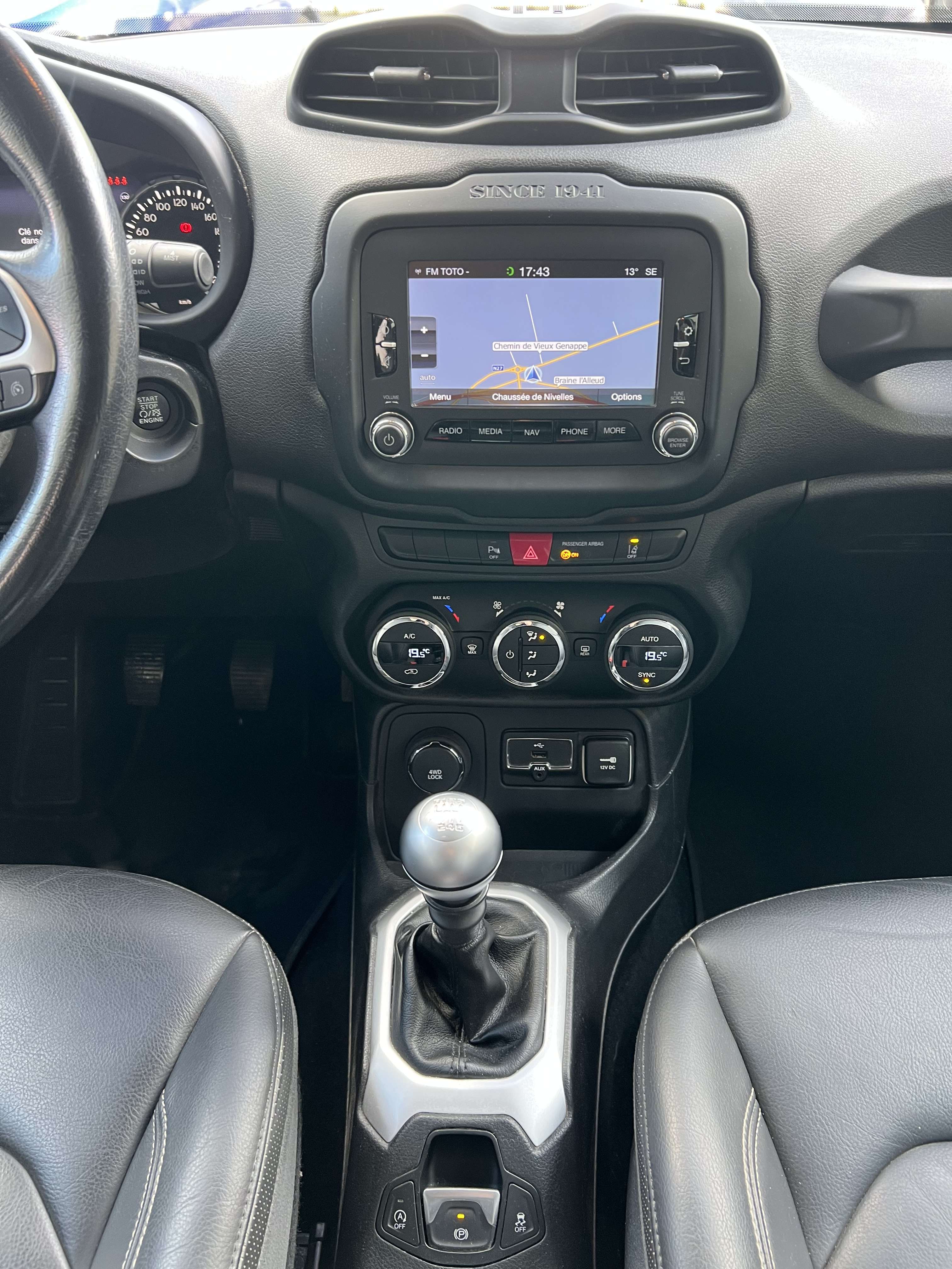 Jeep Renegade 2.0 MJD 4x4 Night Eagle + NAVI + CUIR