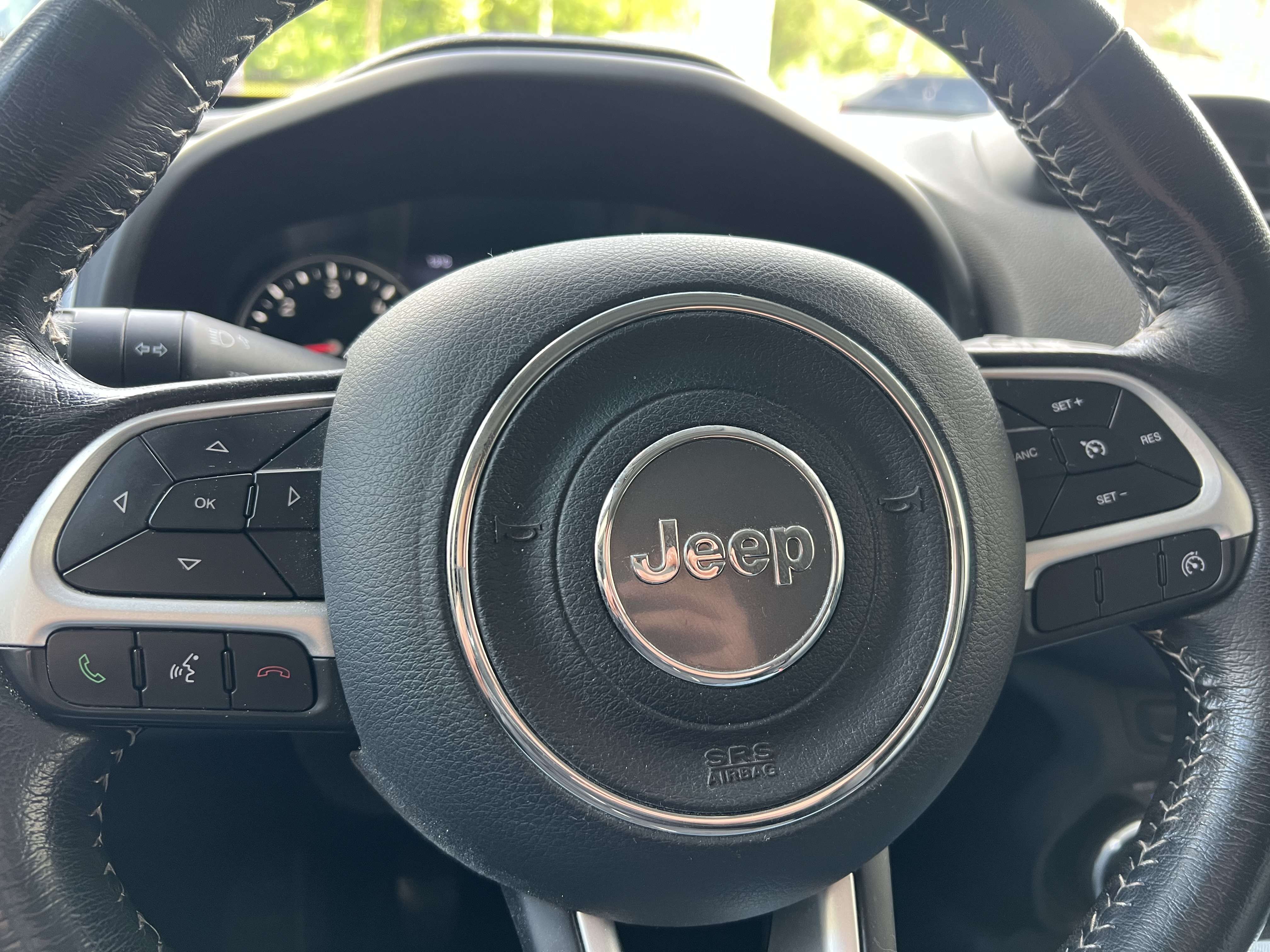 Jeep Renegade 2.0 MJD 4x4 Night Eagle + NAVI + CUIR