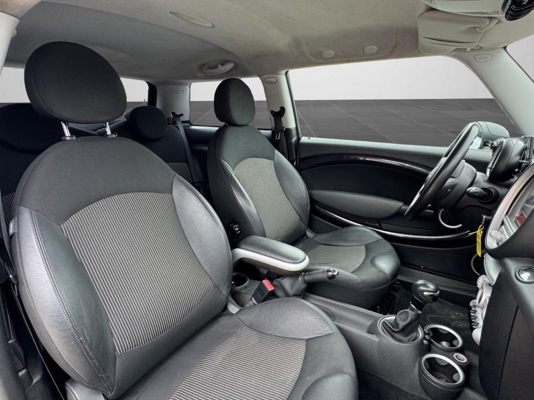 Mini Mini R56 1.6i - 98 One A