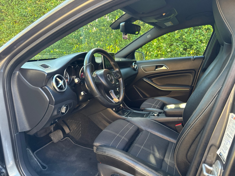 Mercedes-Benz CLASSE A 180 D BUSINESS EXECUTIVE EDITION 7G-DCT * 2017 * LED * GPS