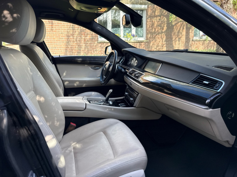 Bmw SERIE 5 GRAN TURISMO (F07) 520DA 163CH LUXURY * 2014 * CAMERA * XENON * CUIR * GARANTIE