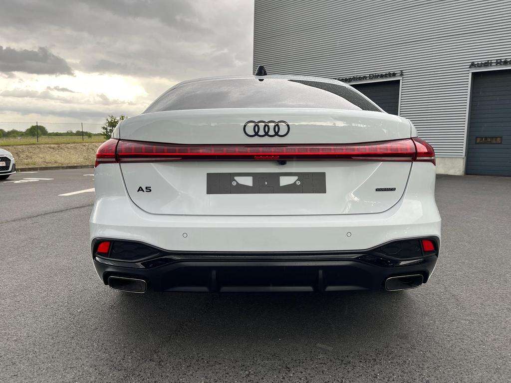 Audi A5 e-hybrid (PHEV) Audi A5 Berline Corporate S e-hybrid quattro 220 kW S tronic