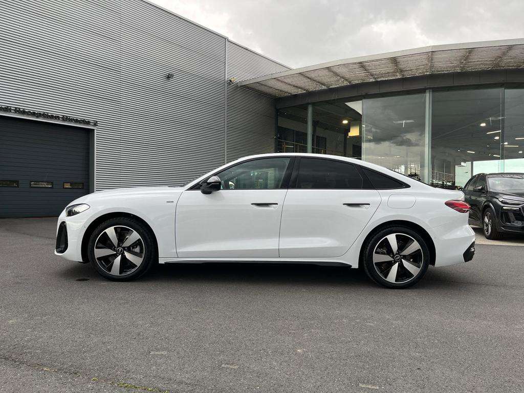 Audi A5 e-hybrid (PHEV) Audi A5 Berline Corporate S e-hybrid quattro 220 kW S tronic