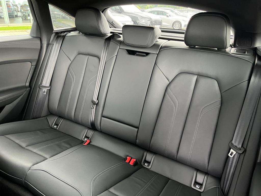 Audi A5 e-hybrid (PHEV) Audi A5 Berline Corporate S e-hybrid quattro 220 kW S tronic