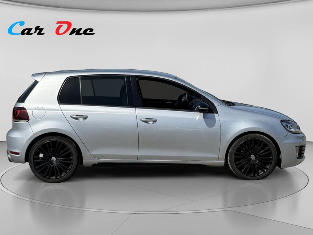Volkswagen Golf GTI 2.0 TSI 210 DSG6