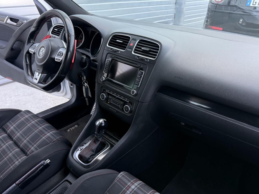 Volkswagen Golf GTI 2.0 TSI 210 DSG6