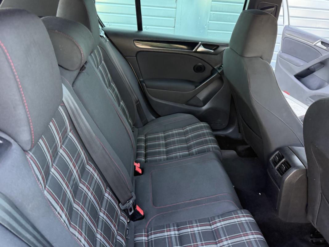 Volkswagen Golf GTI 2.0 TSI 210 DSG6