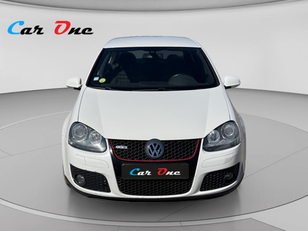 Volkswagen Golf GTI 2.0 T 16S FSI 200cv
