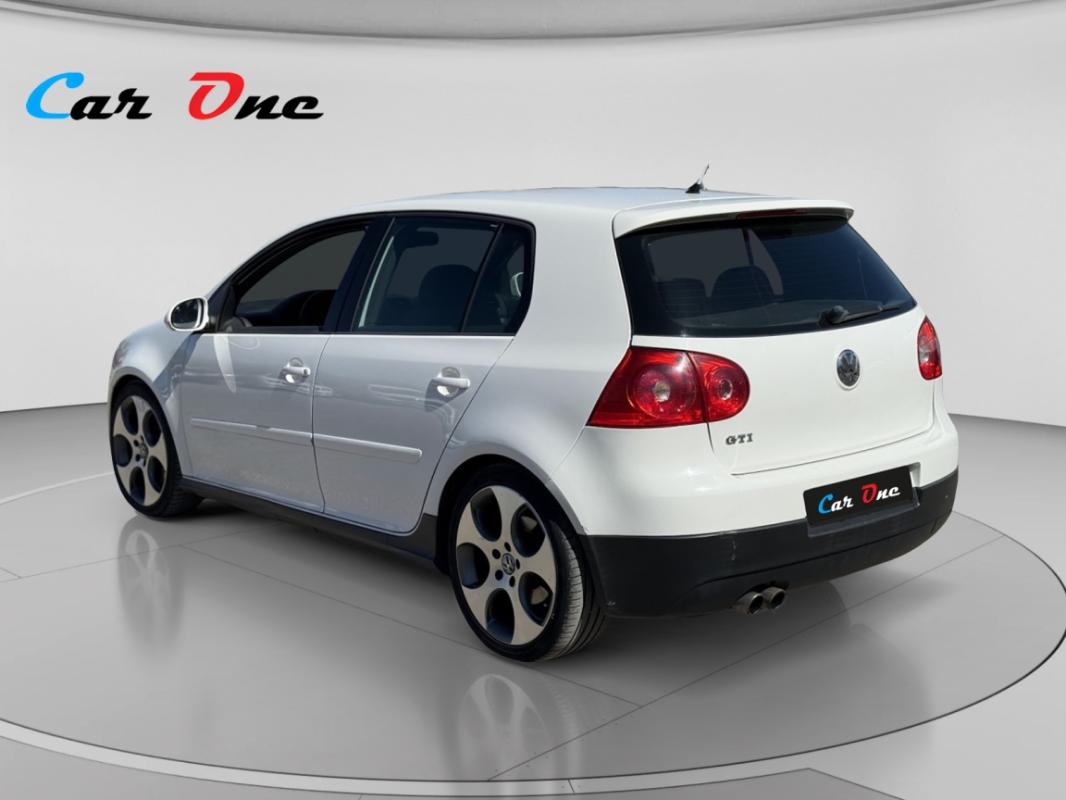 Volkswagen Golf GTI 2.0 T 16S FSI 200cv