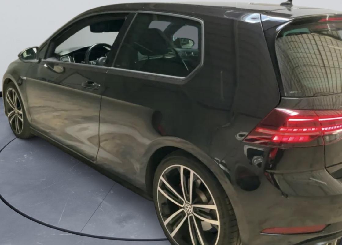 Volkswagen Golf GTD 2.0 TDI 184 DSG7 Cockpit