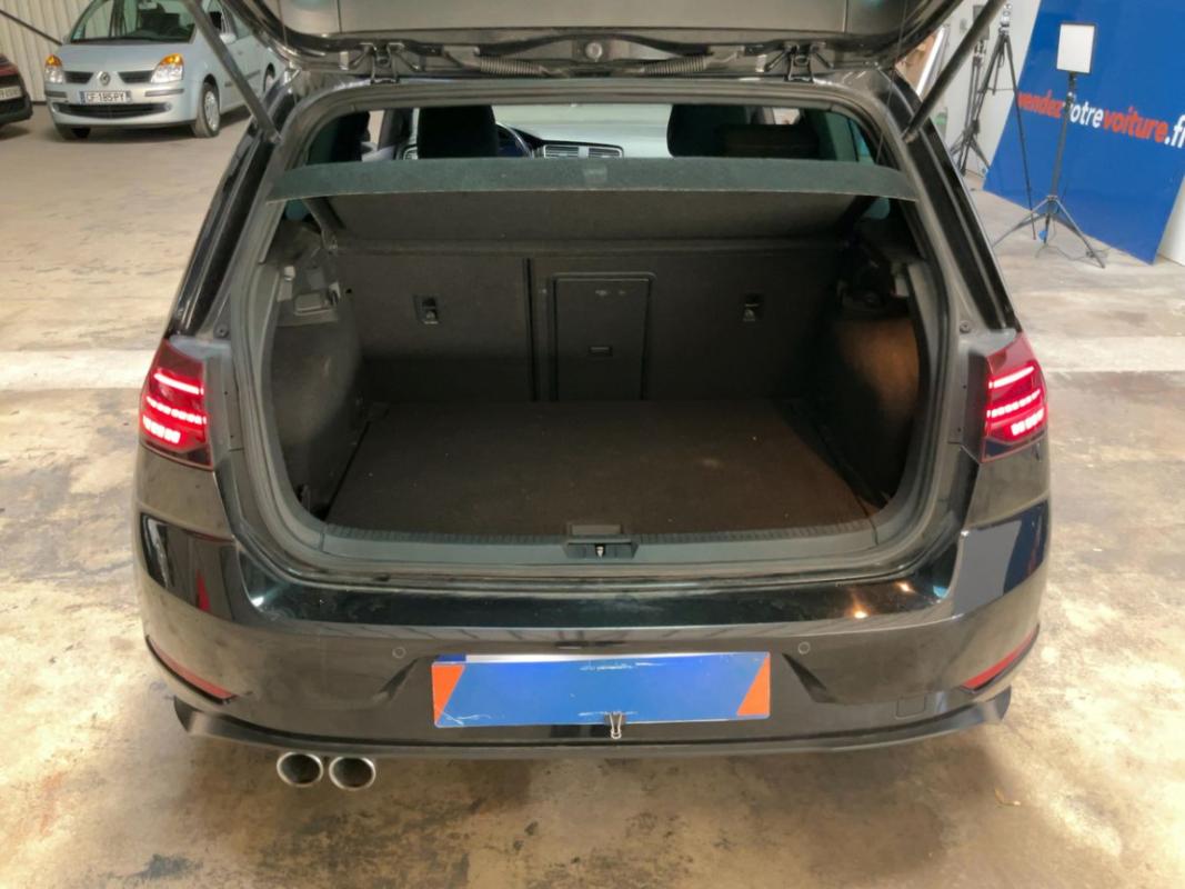 Volkswagen Golf GTD 2.0 TDI 184 DSG7 Cockpit