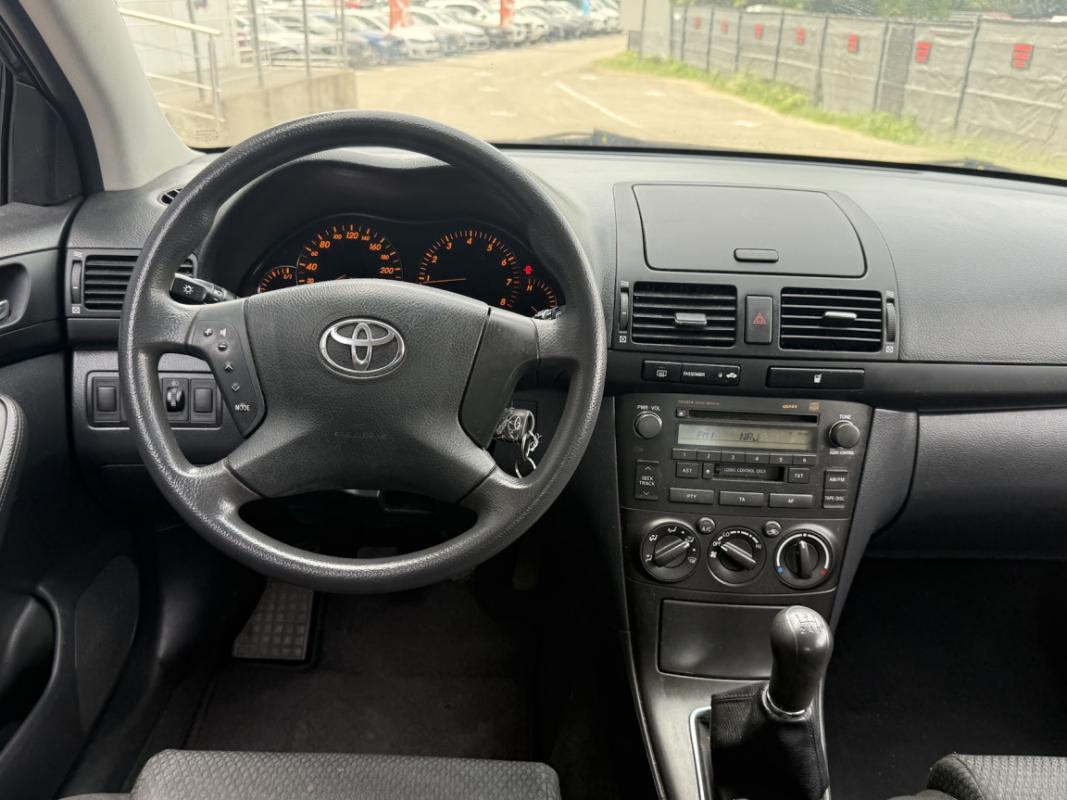 Toyota Avensis 1.8 130 VVT-i Linéa Terra 1ere Main
