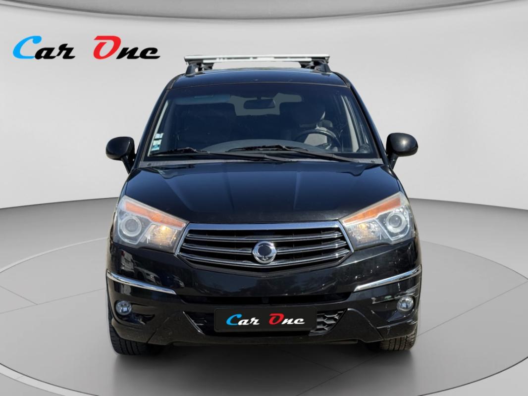Ssangyong Rodius 200 e-XDi 155cv 4WD BVA 7 Places