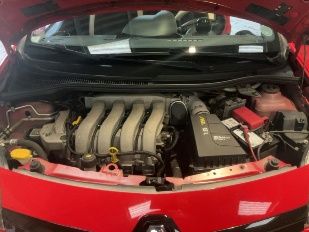 Renault Twingo II RS 1.6 16V 133cv Châssis Cup