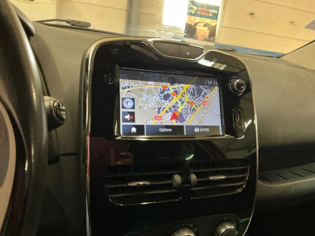 Renault Clio IV TCe 120 Intens EDC